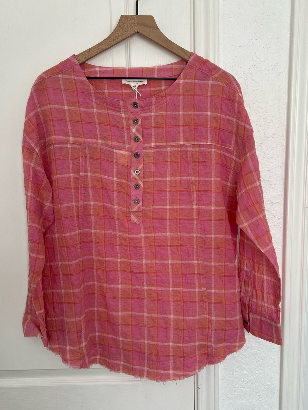 beachlunchlounge Women's Plaid Frayed Hem Blouse | M
